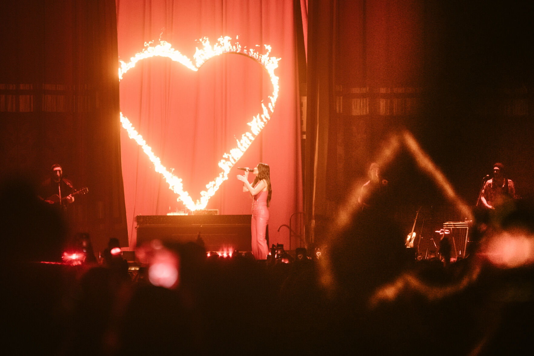 16-KaceyMusgraves.jpg